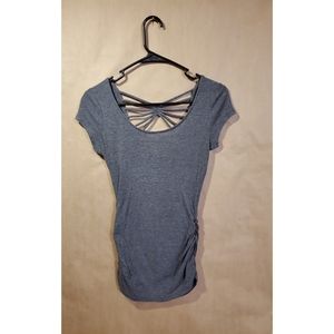 Candie's gray tee
